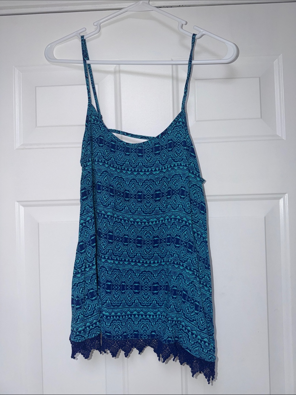 Mossimo Supply Co. Blue Teal Patterned Crochet-Hem Tank Top